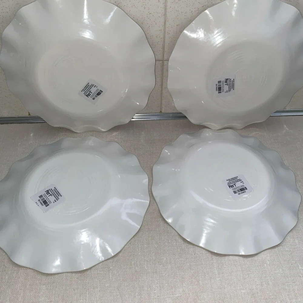 Pier 1 Melamine White Gray Salad Plates Set Of 4 Scallop‎ Edges NWT